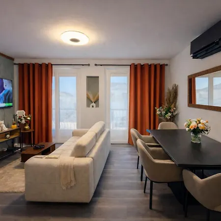 Loge Au Ptitbonheur Piscine Et Jacuzzi Selon Logement * Монтелимар