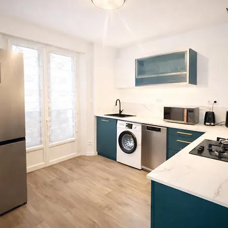 Loge Au Ptitbonheur Piscine Et Jacuzzi Selon Logement Монтелимар