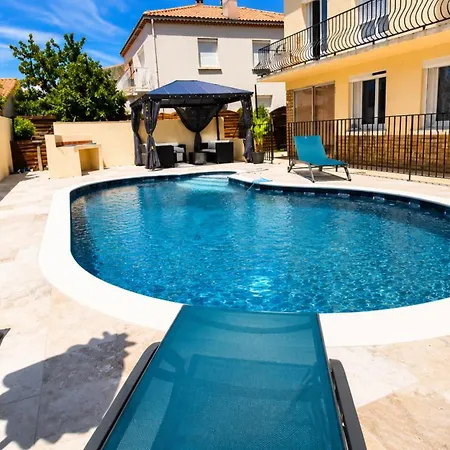 Loge Au Ptitbonheur Piscine Et Jacuzzi Selon Apartment *