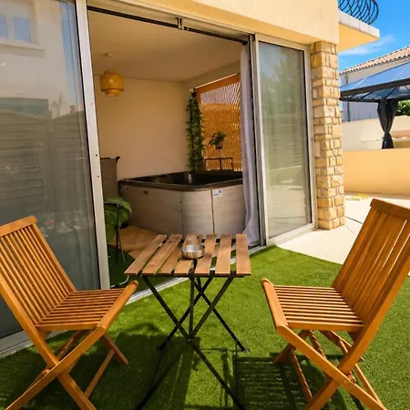 Loge Au Ptitbonheur Piscine Et Jacuzzi Selon Logement Апартаменты