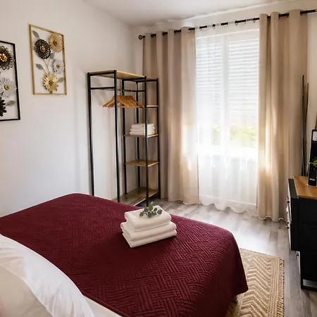 Loge Au Ptitbonheur- Jacuzzi & Piscine- * Montélimar