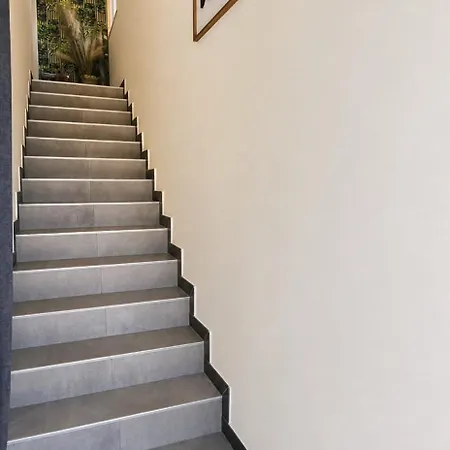 Loge Au Ptitbonheur Piscine Et Jacuzzi Selon Apartment Montelimar