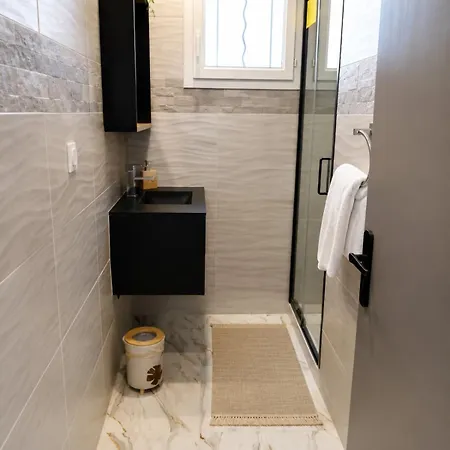 Loge Au Ptitbonheur Piscine Et Jacuzzi Selon Apartment *